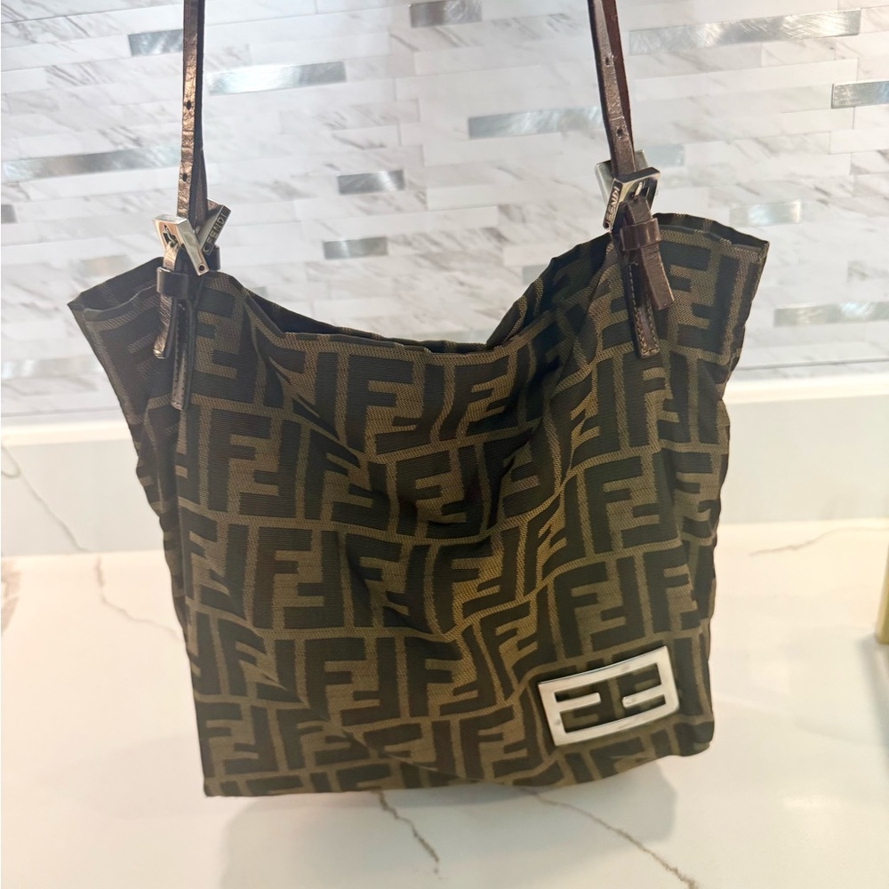 FENDI Zucca Canvas Tote Bag Khaki Brown | Preloved Great Condition - Picture 2 of 14